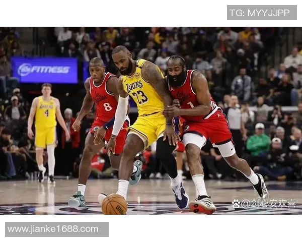 2011年NBA季后赛快船与灰熊的激烈对决回顾与分析 2011年NBA季后赛快船与灰熊的激烈对决回顾与分析