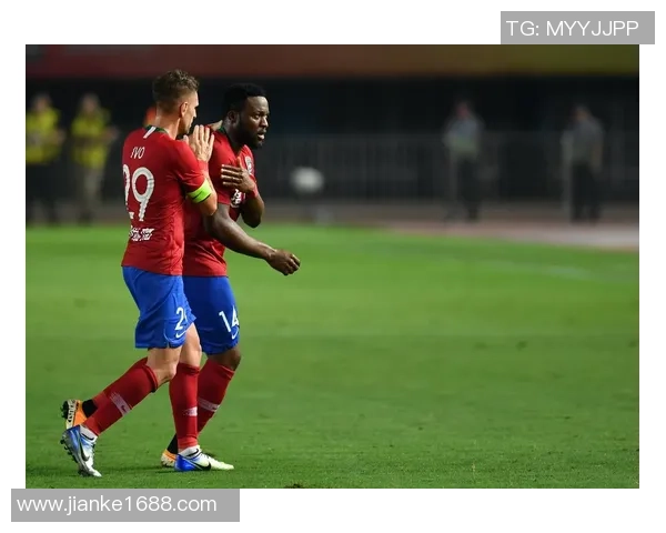 2014年北京国安与河南建业精彩对决回顾及赛季表现分析