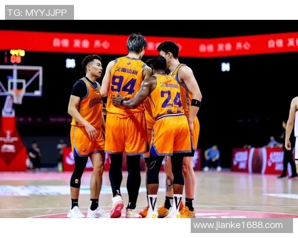 2014年上海男篮与浙江队激战回顾经典对决再现篮球魅力与激情