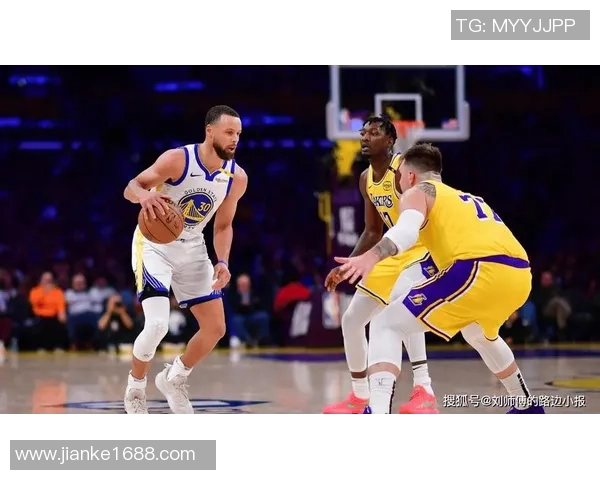 2015年勇士与国王激战回顾:一场篮球盛宴的精彩瞬间与战术较量 2015年勇士与国王激战回顾:一场篮球盛宴的精彩瞬间与战术较量